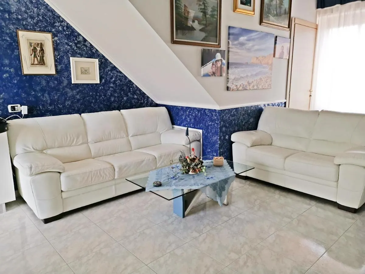 Homestay Capitan Shonny Apartment Portoscuso